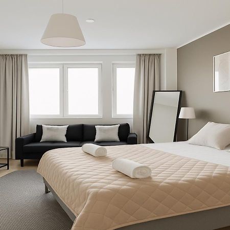 City Home Finland Arena Suite - Perfect Location With City View タンペレ エクステリア 写真